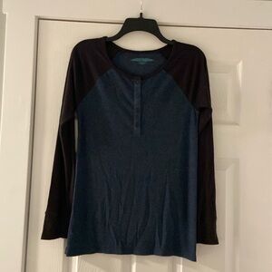Tommy John lounge Henley top long sleeves soft
Mens size S/P
